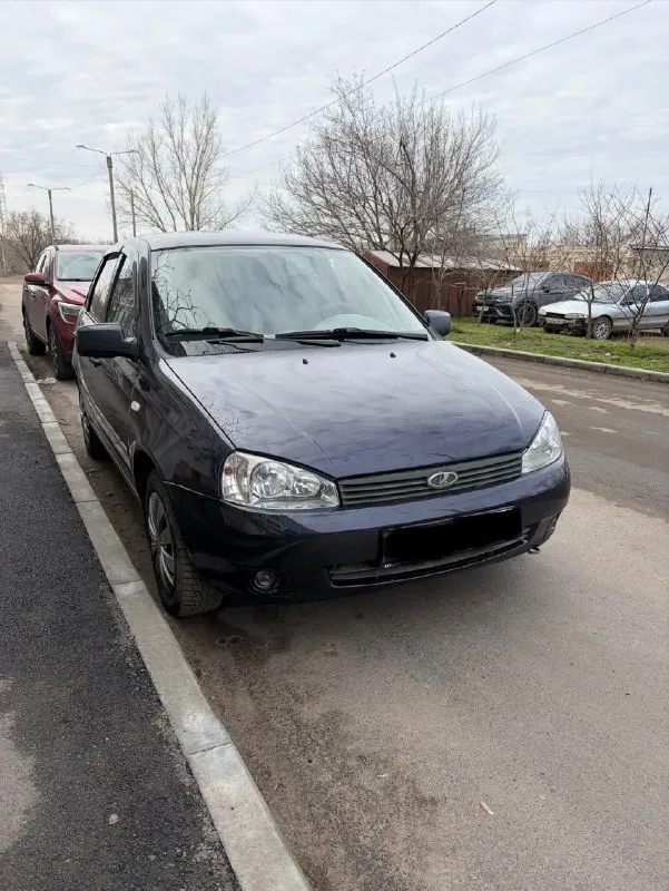Продам ваз kalina l, 2008 года выпуска цена 295.000, торг у капота! 3 собственника по птс! (оригинал) родной пробег 131.600 км в дтп машина не участвовала! днище, стаканы, пороги - в хорошем состоянии! двигатель(1.6 - 8-клап. ) в очень хорошем состоянии, не дымит, не троит, масло не ест! коробка переключает плавно, как положено! стекла все родные! новый грм, помпа, ходовая обслужена! комплектация -эур, передние эсп, обогрев боковых зеркал и заднего стекла, лэд птф, очень хорошая музыка, тонировка задней полусферы, заводской ключ с сигнализацией! машина на зимней резине, без вложений, на полной боевом ходу, состояние- сел поехал. +79595488501 город краснодон 📞 звоните: +7(959)5488501 - фотография - 6