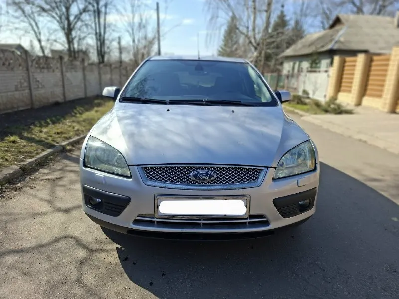Ford focus 2 2006 года. объём 1.8; 125л/с. в хорошем состоянии, никаких вложений не требуется. по технике всё на отлично, на богатой комплектации (chia) с круизом и с двухзонным климатом, abs, esp, электро-зеркала. с подогревом сидений, заднего стекла, боковых зеркал, лобового, мультируль, парктроники. под чехлами велюровый салон, летний комплект на оригинальном литье, зеркало заднего вида с автозатемнением. штатная магнитола, встроенный блютуз. цена – 565,000₽, торг уместен. номер: +7 949 362-84-55 +7 949 594-05-44 📞 звоните: +7(949)3628455 - фотография - 4