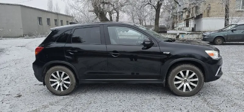🚗 Mitsubishi outlander sport, 2019 г. !
Продаю надежный и ухоженный автомобиль в отличном техническом и внешнем состоянии.
🔹 Двигатель: 2.0 бензин
🔹 Привод: полный (awd) — уверенно едет в любую погоду
🔹 Пробег: всего 48 000 км (родной)
🔹 Год выпуска: 2019
✅ Автомобиль полностью обслужен, все то по регламенту
✅ Без вложений — сел и поехал
✅ Новая резина
✅ Чистый, аккуратный салон
✅ Я собственник, документы в порядке
📹 Видео автомобиля — по запросу
Осмотр. Петровское. Красный луч.
💰 Цена: 1 800 000 ₽
📞 Готов ответить на все вопросы, дополнительная информация по телефону
📲 Телефон / telegram:
+7 959 200 51 78
📲 Tg: @domovoi25
📞 Звоните: +7(959)2005178 - фотография - 7