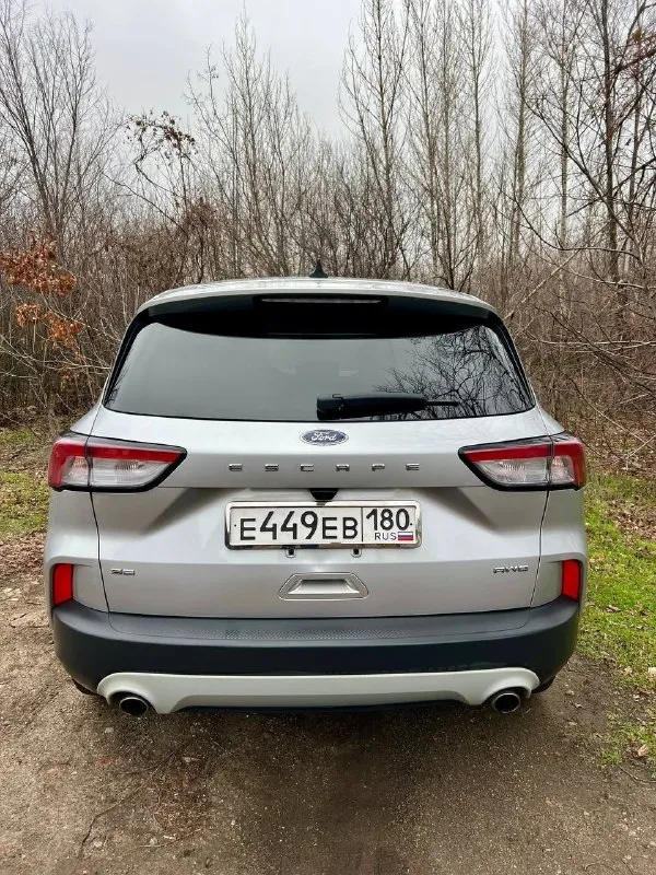 Срочно продам ford escape, цена снижена год выпуска: 11/2020 пробег: 16 000 км модификация: 1.5 (180 л. с.) тип двигателя: бензин коробка передач: 8-ступ. автомат привод: полный комплектация: se цвет: серый. один владелец. брал с пробегом 300км -датчик света слепых зон -удержание в полосе -круиз-контроль -климат-контроль -камера заднего вида -старт-стоп -apple carplay, android auto -подогрев сидений -электропривод сидений - комплект зимней резины в продаже ford escape в идеальном техническом и внешнем состоянии. состояние нового авто. авто в г. горловка, днр. цена: 2 350 000 рублей реальному покупателю торг контакты: феникс/телеграм: +7 949 589 12 99 телефон: +7 949 532 42 68 📞 🇷🇺 звоните: +79495891299 - фотография - 5