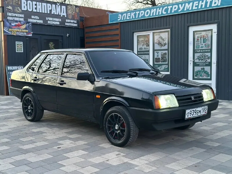 ❗продам ваз 21099❗ год выпуска 2008,мотор 1.6 инжектор ✅цена: 240.000р 📑1 хозяин по птс. юридически абсолютно чистая. любой вид переоформления без проблем! ♻автомобиль в хорошем состоянии, мотор масло не берет, не дымит и тянет очень хорошо! ходовка сбитая. салон в отличном состоянии, чистый и ухоженный, стоят передние сиденья от opel. по электрике всё работает! есть нюансы по кузове в виде рыжиков. 🏠 осмотр: днр, г. амвросиевка ☎️ подробности по телефону: +79493060188 +79885749747 - фотография - 1