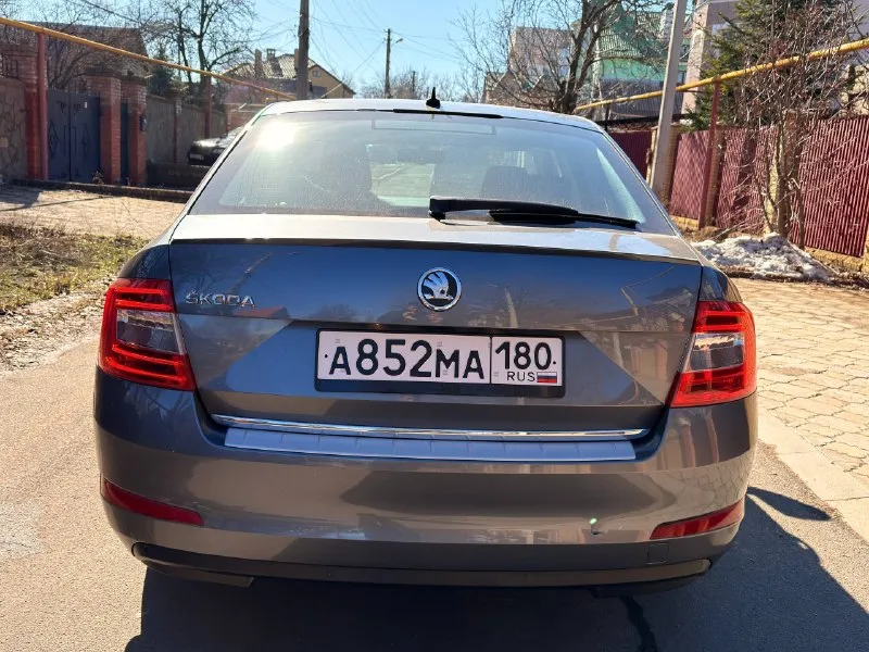 🚘марка: octavia a7 📅год выпуска: 2014 📈пробег: 193.000 км 🚀 1.8 tsi 180 лс. птс оригинал, тех осмотр пройден ✅2 ключа. хорошая комплектация, климат контроль, подогрев сидений в круг, датчик дождя. технически полностью обслуженная машина, без вложений! , коробка, ходовая все в отличном состоянии. абсолютно всё в автомобиле работает! каждая кнопочка нажимается, каждая лампочка светится! 2 комплектов колёс звонить +79495925202 цена 1.100.000₽ 📞 звоните: +7(949)5925202 - фотография - 4