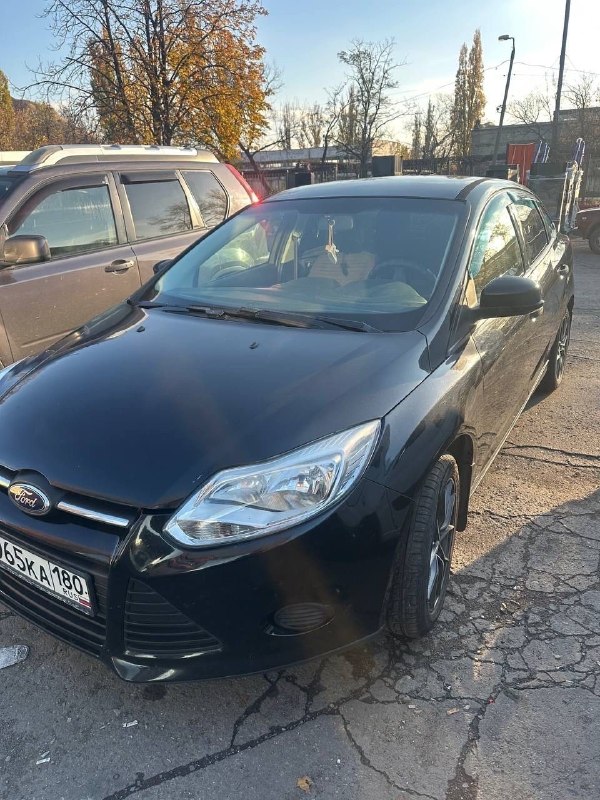 Продам форд фокус год :2011 ✅ мотор 1.6 работает ровно без нареканий ✅ родной пробег 170 тысяч (не кручен)✅ ходовая часть в отличном состоянии ✅ не каких посторонних звуков нет ✅ по кузову состояние идеал, не сколов, не рыжиков, не гнили, нет от слово совсем ✅ в комплект отдам зимнюю резину❗️ цена данного автомобиля 785 плюс торг ! по всей информации:+79495068949 автомобилем владела девочка, отношение бережное ❗️❗️❗️ - фотография - 2