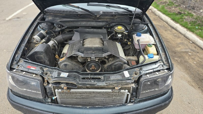 Продам audi 100 c4 на легендарном quattro приводе. мотор 2.8, мощный v6 просто шепчет под капотом. стоит новая коробка передач, не хрустит, не выбивает. блокировка и полный привод, полностью в рабочем состоянии. хорошая комплектация с климатом. кондиционер работает. стоит новый радиатор кондиционера. система охлаждения полностью обслужена. тормозная система обслужена от и до. стоит дорогая линзованная оптика с красивыми диодными дхо. перетяннутые карты дверей. в комплекте зимняя резина на штампах. летняя на титанах. приборная панель стоит от s4 с компьютером. зеркальные номера в подарок. цена 590000 руб. торг +79494819931 📞 звоните: +7(949)4819931 - фотография - 4