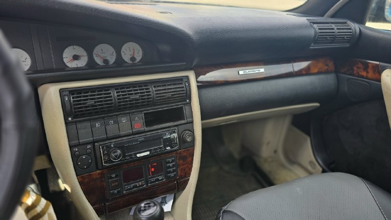 Продам audi 100 c4 на легендарном quattro приводе. мотор 2.8, мощный v6 просто шепчет под капотом. стоит новая коробка передач, не хрустит, не выбивает. блокировка и полный привод, полностью в рабочем состоянии. хорошая комплектация с климатом. кондиционер работает. стоит новый радиатор кондиционера. система охлаждения полностью обслужена. тормозная система обслужена от и до. стоит дорогая линзованная оптика с красивыми диодными дхо. перетяннутые карты дверей. в комплекте зимняя резина на штампах. летняя на титанах. приборная панель стоит от s4 с компьютером. зеркальные номера в подарок. цена 590000 руб. торг +79494819931 📞 звоните: +7(949)4819931 - фотография - 5