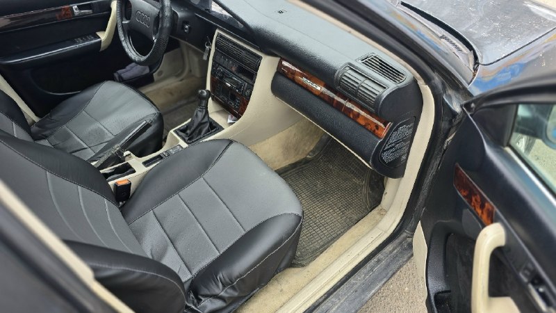 Продам audi 100 c4 на легендарном quattro приводе. мотор 2.8, мощный v6 просто шепчет под капотом. стоит новая коробка передач, не хрустит, не выбивает. блокировка и полный привод, полностью в рабочем состоянии. хорошая комплектация с климатом. кондиционер работает. стоит новый радиатор кондиционера. система охлаждения полностью обслужена. тормозная система обслужена от и до. стоит дорогая линзованная оптика с красивыми диодными дхо. перетяннутые карты дверей. в комплекте зимняя резина на штампах. летняя на титанах. приборная панель стоит от s4 с компьютером. зеркальные номера в подарок. цена 590000 руб. торг +79494819931 📞 звоните: +7(949)4819931 - фотография - 8