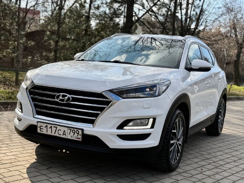 В продаже hyundai tucson🔥🔥🔥авто весь в заводской краске 🔥🔥🔥 конец 2019 года выпуска с 1 владельцем ✅ гаражного хранение авто ✅ автотека вся зеленая ✅ два ключа ✅ два комплекта колес зима- лето в хорошем состоянии ! ✅ авто на 2.0 моторе ✅ с надеждой коробкой aisin пробег 153.000км осмотр город донецк цена : 2.199.000₽ звоните по номеру +7-949-378-26-62 тг на этом же номере телефона ✅ - фотография - 3