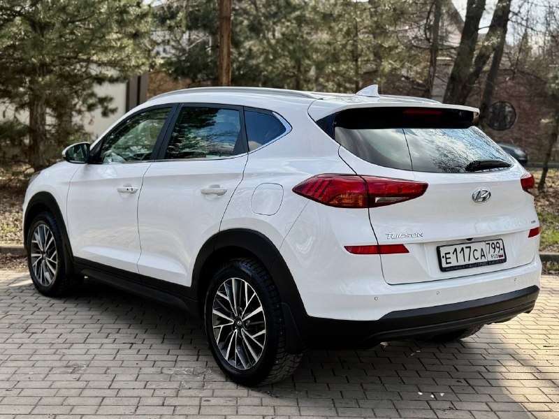 В продаже hyundai tucson🔥🔥🔥авто весь в заводской краске 🔥🔥🔥 конец 2019 года выпуска с 1 владельцем ✅ гаражного хранение авто ✅ автотека вся зеленая ✅ два ключа ✅ два комплекта колес зима- лето в хорошем состоянии ! ✅ авто на 2.0 моторе ✅ с надеждой коробкой aisin пробег 153.000км осмотр город донецк цена : 2.199.000₽ звоните по номеру +7-949-378-26-62 тг на этом же номере телефона ✅ - фотография - 5