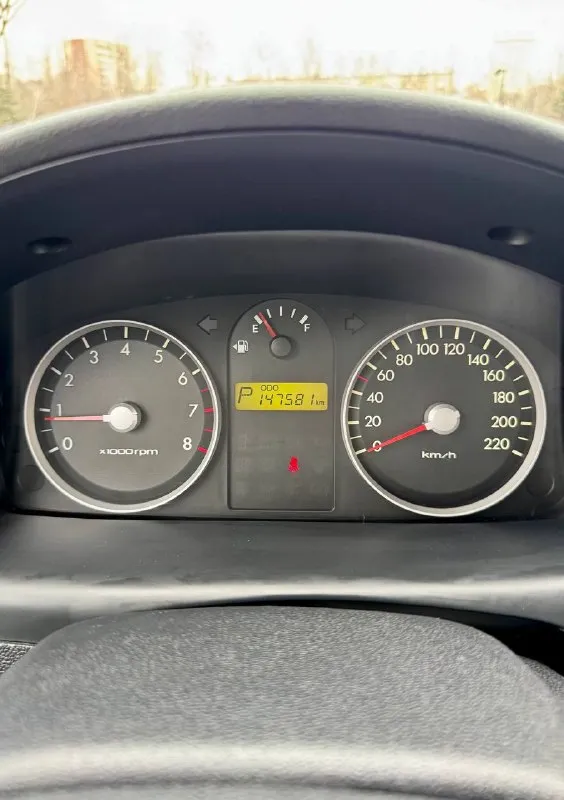 ❤️ hyundai getz at 💰цена: 670 000р 🏢город: мариуполь 📅год выпуска: 2007 🧾пробег: 147 581 км. ⚙️двигатель: 1.4 ⛽топливо: бензин ⚙️кпп: автомат 📞 телефон: +7-949-727-41-51 +7-989-263-55-56 +7-949-551-91-52 💾 описание: ✅ три владельца, птс оригинал ✅ кузов в отличном состоянии ✅ техническая часть на 5+ ✅ салон как новый ✅ коробка автомат кондиционер❄️ (работает отлично), abs, airbag, 4 стеклоподъемника, электро зеркала, гидроусилитель руля, подогрев сидений, птф, регулировка сиденья по высоте, магнитола с usb, сигнализация. улица шевченко 269 🏦 возможна продажа в кредит по двум документам. - фотография - 10