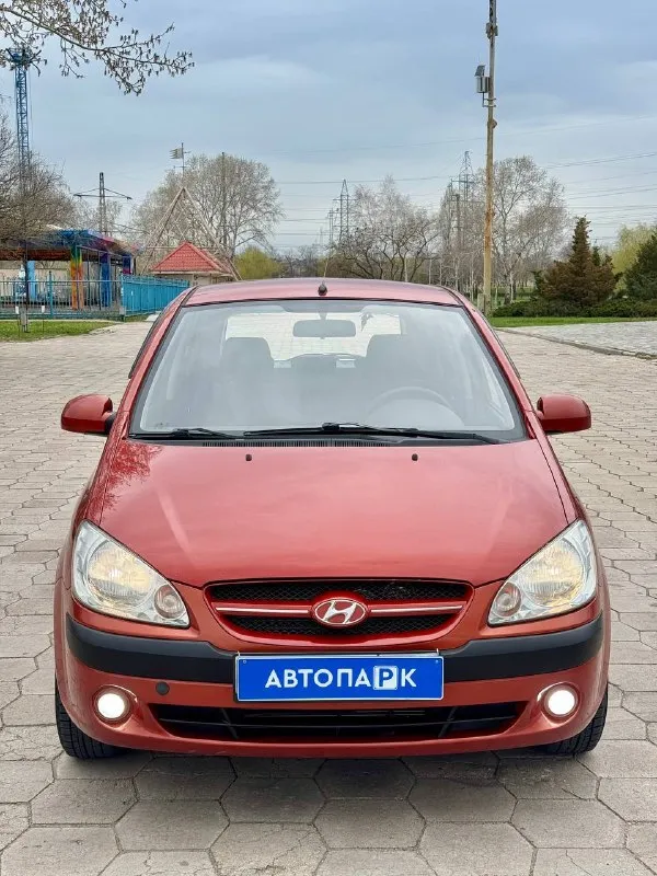 ❤️ hyundai getz at 💰цена: 670 000р 🏢город: мариуполь 📅год выпуска: 2007 🧾пробег: 147 581 км. ⚙️двигатель: 1.4 ⛽топливо: бензин ⚙️кпп: автомат 📞 телефон: +7-949-727-41-51 +7-989-263-55-56 +7-949-551-91-52 💾 описание: ✅ три владельца, птс оригинал ✅ кузов в отличном состоянии ✅ техническая часть на 5+ ✅ салон как новый ✅ коробка автомат кондиционер❄️ (работает отлично), abs, airbag, 4 стеклоподъемника, электро зеркала, гидроусилитель руля, подогрев сидений, птф, регулировка сиденья по высоте, магнитола с usb, сигнализация. улица шевченко 269 🏦 возможна продажа в кредит по двум документам. - фотография - 2