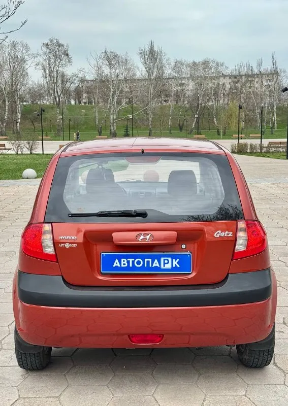 ❤️ hyundai getz at 💰цена: 670 000р 🏢город: мариуполь 📅год выпуска: 2007 🧾пробег: 147 581 км. ⚙️двигатель: 1.4 ⛽топливо: бензин ⚙️кпп: автомат 📞 телефон: +7-949-727-41-51 +7-989-263-55-56 +7-949-551-91-52 💾 описание: ✅ три владельца, птс оригинал ✅ кузов в отличном состоянии ✅ техническая часть на 5+ ✅ салон как новый ✅ коробка автомат кондиционер❄️ (работает отлично), abs, airbag, 4 стеклоподъемника, электро зеркала, гидроусилитель руля, подогрев сидений, птф, регулировка сиденья по высоте, магнитола с usb, сигнализация. улица шевченко 269 🏦 возможна продажа в кредит по двум документам. - фотография - 5
