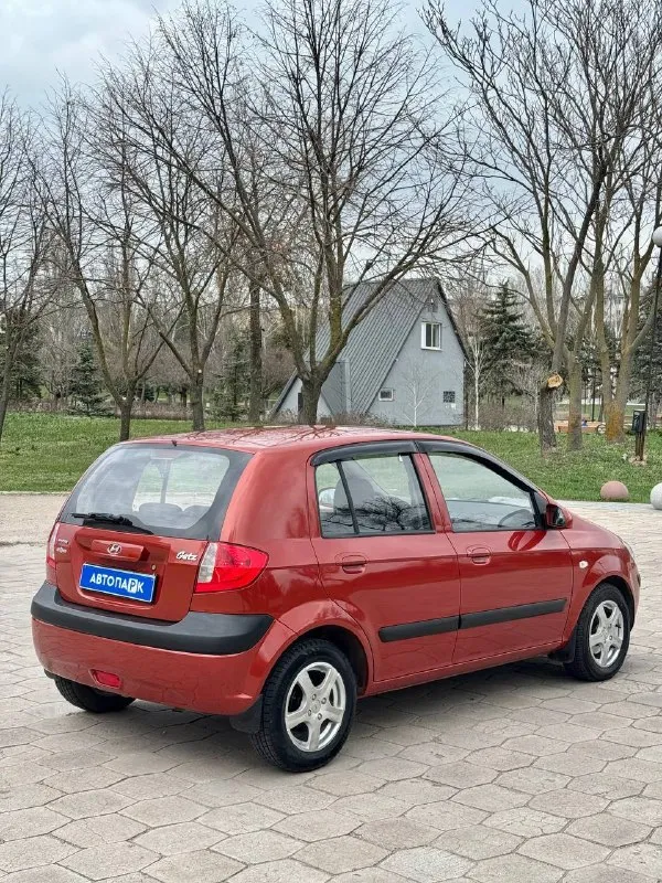 ❤️ hyundai getz at 💰цена: 670 000р 🏢город: мариуполь 📅год выпуска: 2007 🧾пробег: 147 581 км. ⚙️двигатель: 1.4 ⛽топливо: бензин ⚙️кпп: автомат 📞 телефон: +7-949-727-41-51 +7-989-263-55-56 +7-949-551-91-52 💾 описание: ✅ три владельца, птс оригинал ✅ кузов в отличном состоянии ✅ техническая часть на 5+ ✅ салон как новый ✅ коробка автомат кондиционер❄️ (работает отлично), abs, airbag, 4 стеклоподъемника, электро зеркала, гидроусилитель руля, подогрев сидений, птф, регулировка сиденья по высоте, магнитола с usb, сигнализация. улица шевченко 269 🏦 возможна продажа в кредит по двум документам. - фотография - 6
