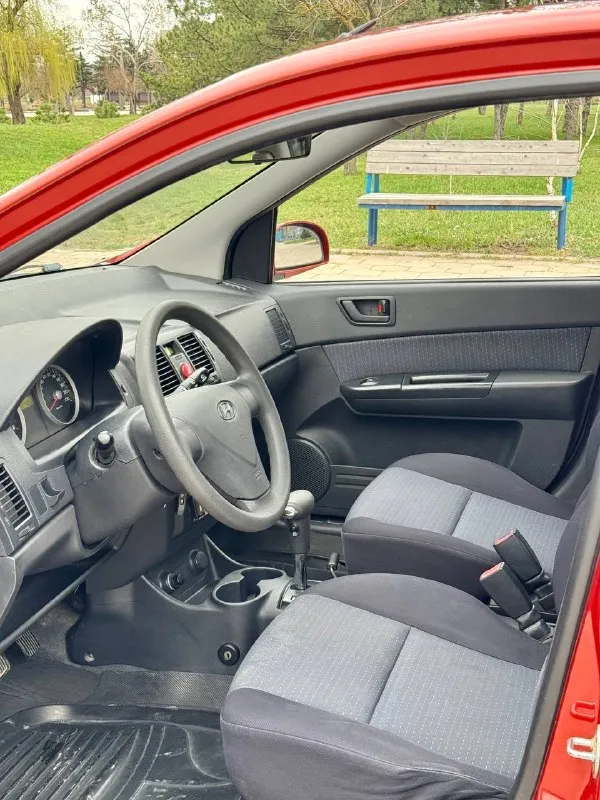 ❤️ hyundai getz at 💰цена: 670 000р 🏢город: мариуполь 📅год выпуска: 2007 🧾пробег: 147 581 км. ⚙️двигатель: 1.4 ⛽топливо: бензин ⚙️кпп: автомат 📞 телефон: +7-949-727-41-51 +7-989-263-55-56 +7-949-551-91-52 💾 описание: ✅ три владельца, птс оригинал ✅ кузов в отличном состоянии ✅ техническая часть на 5+ ✅ салон как новый ✅ коробка автомат кондиционер❄️ (работает отлично), abs, airbag, 4 стеклоподъемника, электро зеркала, гидроусилитель руля, подогрев сидений, птф, регулировка сиденья по высоте, магнитола с usb, сигнализация. улица шевченко 269 🏦 возможна продажа в кредит по двум документам. - фотография - 9
