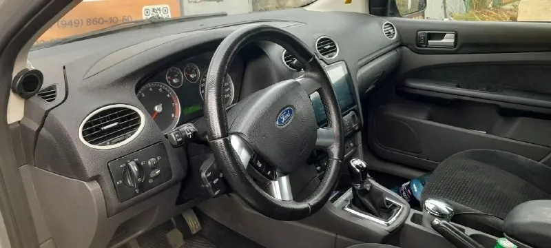 Продам ford focus 2 2006 года пробег 280 тысяч двигатель 1.6 (115 л. с. ) стоит контрактный двигатель с пробегом 160 тысяч (старый двигатель со всем навесным отдам в подарок, блок можно отремонтировать) производилась замена всей системы охлаждения (патрубки, теплообменник, термостат, расширительный бачок) так же сделана практически вся подвеска в придачу отдам снятый с этой машины евро 4 новая зимняя и летняя резина комплектация chia 4 стеклоподъемника климат-контроль 2-х зонный круиз-контроль подогрев сидений подогрев зеркал датчик дождя форсунки омывателя фар г. мариуполь, левобережный район цена 500 тысяч +79496651597 тг. +79493540919 📞 звоните: +7(949)6651597 - фотография - 5