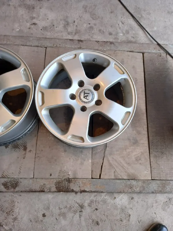 Πpoдaм!!! диски r17 5/130 стояли на volkswagen touareg. ровные без сварки с датчиками. алчeвcк.20 000₽. тopг. +7 959-128-42-88. 📞 звоните: +7(959)1284288 - фотография - 2