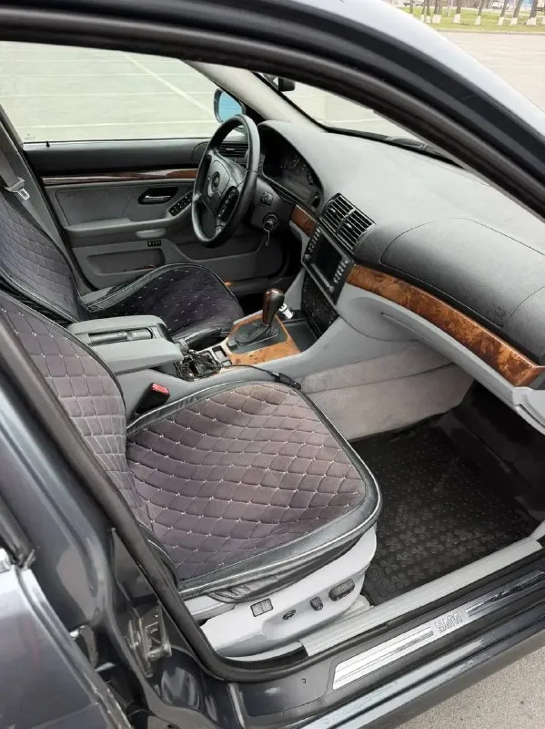 Машина в достойном состоянии, на свои годы. кому интересно звоните все расскажу. обмен не интересен. +79493713860 - фотография - 6