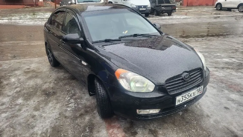 Автомобиль hyundai accent 1.6 мт, 2008, 132 500 км. г. донецк - тип двигателя : бензин; -привод передний; -мощность л. с.: 112; -комплектация: передние, задние дисковые тормоза, подогрев зеркал, передних сидений, 4 стеклоподъёмников, сигнализация шериф с 4-мя с двухсторонней связью с доводчиками стекол, 2 ключа, мультимедия, 4 колонки. -состояние: не битый -птс : оригинал, владельцев 1. -усилитель руля: электрический; -управление климатом: климат-контроль однозонный; -салон: ткань, кожаный руль; -подушки безопасности: фронтальные; -электростеклоподъемники:передние и задние; - фары:ксеноновые, противотуманные; -шины и диски: r14 185 65 зима, лето в комплекте. автомобиль вовремя обслуживался, замена масла каждые 5-6 тыс. км. , была замена рулевой рейки и ходовой части. автомобиль в хорошем состоянии, сел и поехал. подробное описание в лс или при встрече. уместен торг реальному покупателю, возможен обмен с доплатой. цена:590000 руб. информация по номеру +79494049571 - фотография - 1