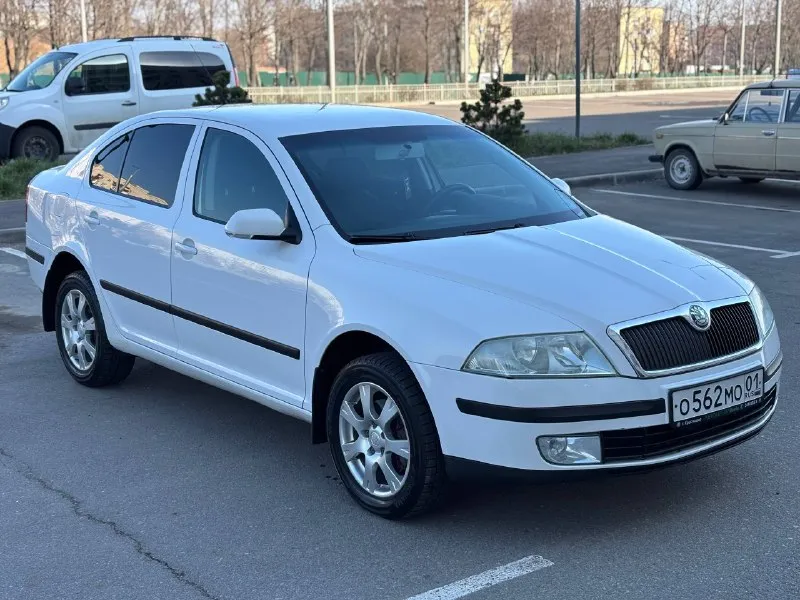 Skoda octavia a5 2005 автомобиль в отличном состоянии. надежный 2-х литровый атмосферный мотор в паре с 6-ступенчатой механикой! масло не расходует, коробка не хрустит и не выбивает. вместительный багажник (лифтбек) технически автомобиль исправен. (есть заказ наряд последних работ) кузов в родном окрасе! салон отлично сохранился! не порванный, не затертый. кожа в хорошем состоянии. электрика в штатном режиме, всё работает климат-контроль работает отлично. без дтп. юридический чист, готов к оформлению цена 690.000₽ торг +79496433509 г. мариуполь 📞 звоните: +7(949)6433509 - фотография - 1
