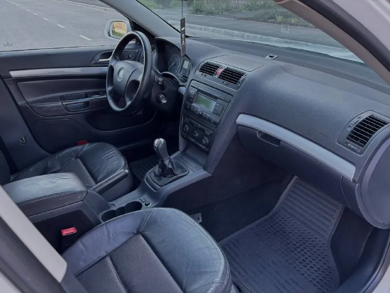 Skoda octavia a5 2005 автомобиль в отличном состоянии. надежный 2-х литровый атмосферный мотор в паре с 6-ступенчатой механикой! масло не расходует, коробка не хрустит и не выбивает. вместительный багажник (лифтбек) технически автомобиль исправен. (есть заказ наряд последних работ) кузов в родном окрасе! салон отлично сохранился! не порванный, не затертый. кожа в хорошем состоянии. электрика в штатном режиме, всё работает климат-контроль работает отлично. без дтп. юридический чист, готов к оформлению цена 690.000₽ торг +79496433509 г. мариуполь 📞 звоните: +7(949)6433509 - фотография - 8