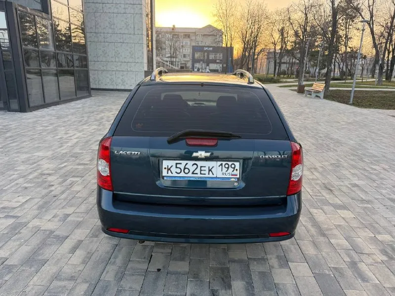 Продам chevrolet lacetti универсал 2008 год 1,6 мкпп пробег 123000 тыс автомобиль в идеальном состоянии один собственник пенсионер кузов не красился все родное стекла все заводские салон состояние близко к новому в машине никогда не курили техническая часть обслужена было сделана большое то обслужина тормозная система замена комплекта грм с помпой вложений никаких не требует отличная летняя резина nokian два комплекта ключей, в авто все работает на 5+ осмотр город мариуполь цена 685000 тыс руб по всем вопросам звоните +79497221071
📞 Звоните: +7(949)7221071 - фотография - 6