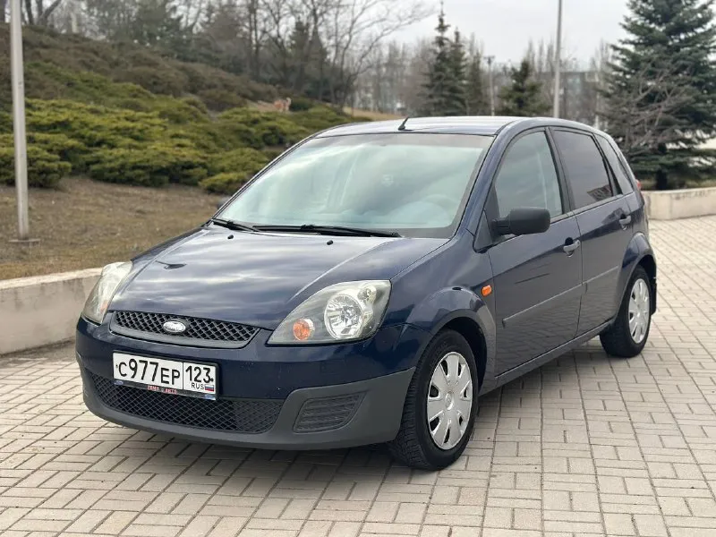 Ford fiesta 1.4 m/t 2008 автомобиль в прекрасном состоянии. с южных регионов. оригинальный подтвержденный пробег,3 хозяина. технически идеален, по кузову пару окрасов. динамичный и экономичный мотор. прост в обслуги, приятный а езде. хорошая резина. 2 ключа. тех осмотр в подарок 🎁 подробности по тел. 🚙 130 000 км 💵 390 000 ₽ ☎️ +7 (949) 573-62-32 сергей возможен кредит, обмен - фотография - 2