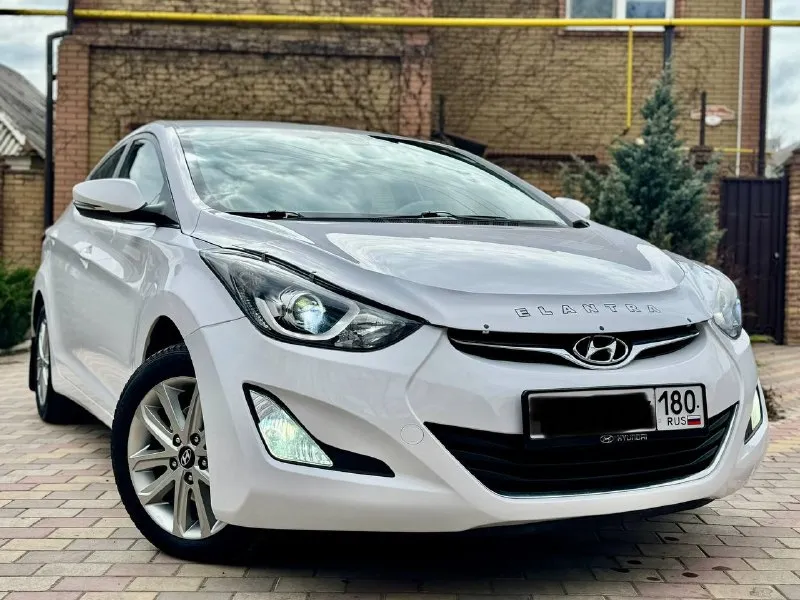 Продам hyundai elantra 2015 г 1.8 ат(148 с. л.) родной пробег 135 000 км автомобиль в отличном состоянии не битый не крашеный один хозяин самая максимальная комплектация климат контроль четыре стеклоподъемника электро зеркала подогрев сидений мультируль подогрев руля салон в отличном состоянии сигнализация с автозапуском два комплекта ключей сервисная книжки гараж хранение цена 1 350 000 руб. телефон +7 949 50 999 58 whatsapp telegram привязаны - фотография - 2