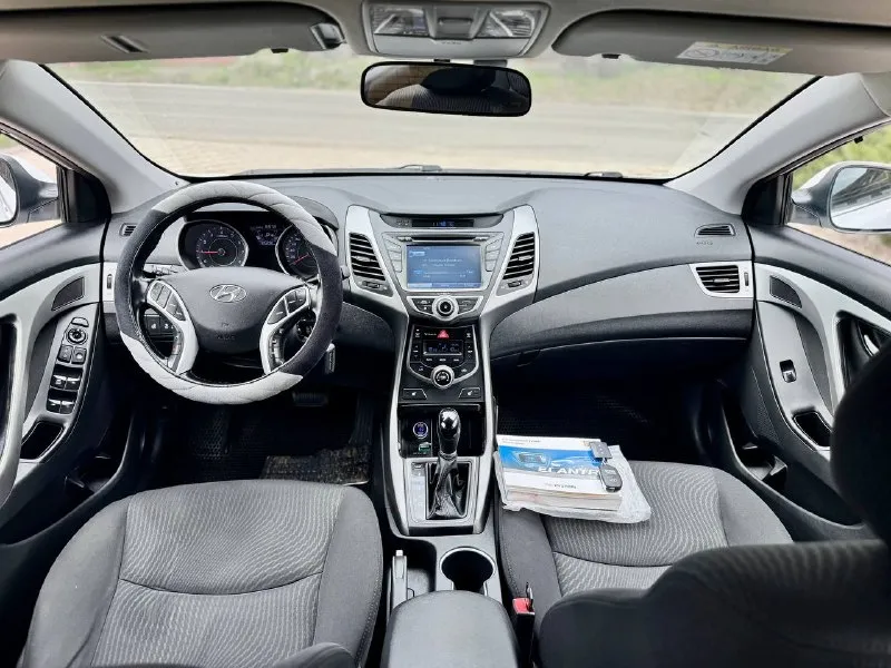 Продам hyundai elantra 2015 г 1.8 ат(148 с. л.) родной пробег 135 000 км автомобиль в отличном состоянии не битый не крашеный один хозяин самая максимальная комплектация климат контроль четыре стеклоподъемника электро зеркала подогрев сидений мультируль подогрев руля салон в отличном состоянии сигнализация с автозапуском два комплекта ключей сервисная книжки гараж хранение цена 1 350 000 руб. телефон +7 949 50 999 58 whatsapp telegram привязаны - фотография - 8
