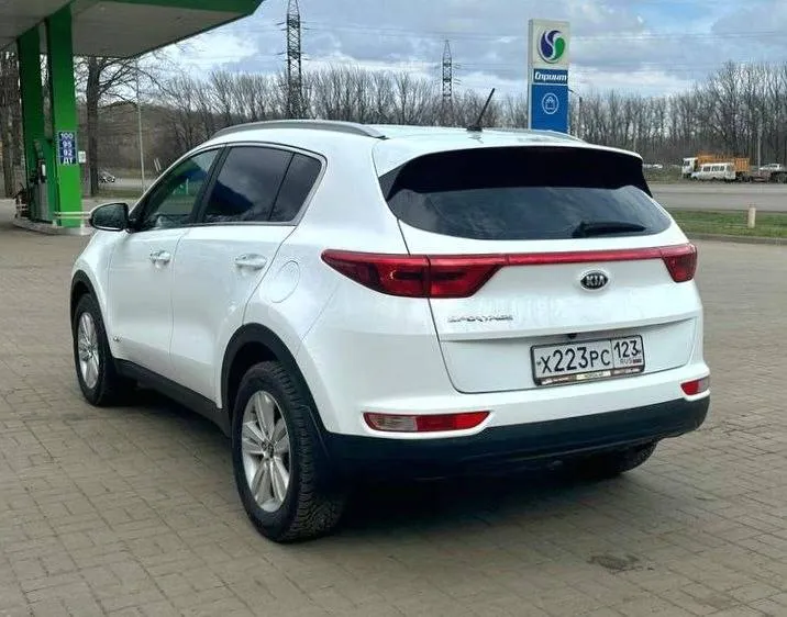 🚗🅰️🅰️киа спортедж 📅год выпуска: 2017 📦кпп: автомат ⚙️двигатель:2.0л 💴цена: 1.699т₽ 🗺️пробег:120.000 км объем 2.0 -полностью обслужена -усилитель руля -4 эл стеклоподъёмника - зеркала с подогревом и эл складыванием -датчик света -датчик дождя -мультируль -акустика, aux, usb -камера задниго вида - подушки безопасности (airbag), abs, esp. звоните: +79495206779 +79494660985 - фотография - 2