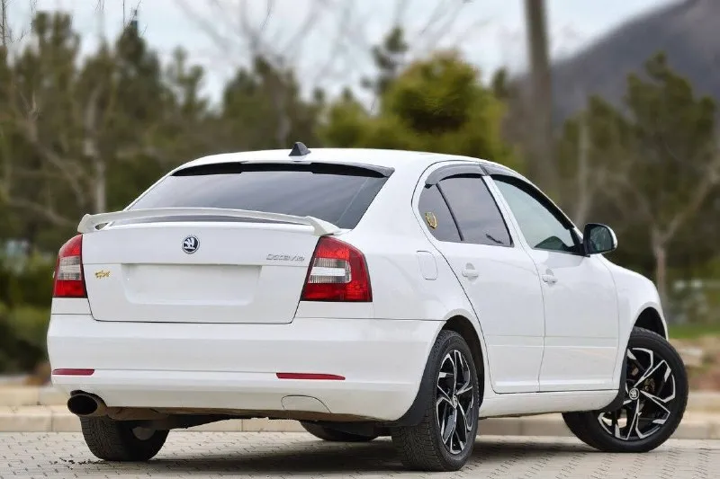 Продам авто в отличном состоянии!официальная! обслужена по регламенту. в дтп участие не принимала не билась и не красилась. 2011 год 1.6 коробка автомат ( aisin ) пробег родной 177.000 тыс. цена 940.000 тыс реальному покупателю, торг. возможен обмен на авто дешевле. возможен вариант продажи в кредит ▶️смотреть больше фото◀️ тел +79495022883 📞 звоните: +7(949)5022883 - фотография - 2