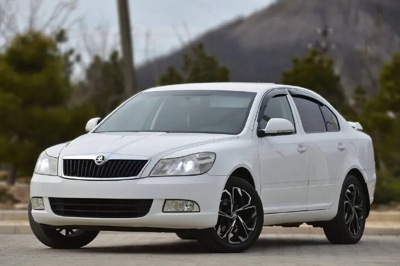 Продам авто в отличном состоянии!официальная! обслужена по регламенту. в дтп участие не принимала не билась и не красилась. 2011 год 1.6 коробка автомат ( aisin ) пробег родной 177.000 тыс. цена 940.000 тыс реальному покупателю, торг. возможен обмен на авто дешевле. возможен вариант продажи в кредит ▶️смотреть больше фото◀️ тел +79495022883 📞 звоните: +7(949)5022883 - фотография - 3