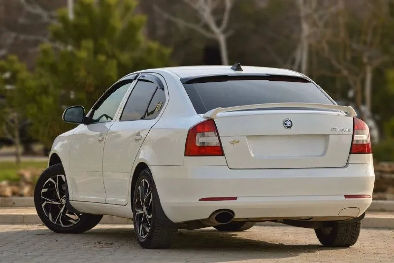 Продам авто в отличном состоянии!официальная! обслужена по регламенту. в дтп участие не принимала не билась и не красилась. 2011 год 1.6 коробка автомат ( aisin ) пробег родной 177.000 тыс. цена 940.000 тыс реальному покупателю, торг. возможен обмен на авто дешевле. возможен вариант продажи в кредит ▶️смотреть больше фото◀️ тел +79495022883 📞 звоните: +7(949)5022883 - фотография - 4