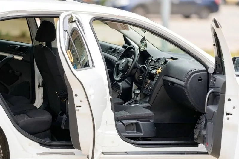 Продам авто в отличном состоянии!официальная! обслужена по регламенту. в дтп участие не принимала не билась и не красилась. 2011 год 1.6 коробка автомат ( aisin ) пробег родной 177.000 тыс. цена 940.000 тыс реальному покупателю, торг. возможен обмен на авто дешевле. возможен вариант продажи в кредит ▶️смотреть больше фото◀️ тел +79495022883 📞 звоните: +7(949)5022883 - фотография - 8