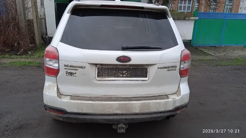 Продам после дтп subaru форестер 2013 года (американец) под разбор или восстановление. пробег 190т. мл. состояние кузова видно на фото. машина на ходу, технически все исправно. хочу 400 т. р. (торг). +79493175416 📞 звоните: +7(949)3175416 - фотография - 4