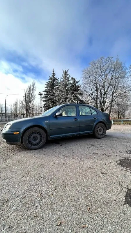 Автор: харцызск продам volkswagen джетта 2003 ✅ автомат ✅ рабочий кондер ✅ чистые документы ✅ евро-4 цена 450т. р 🔥🔥🔥 ☎️ +79494102421.. !!!наш телеграм канал [ бесплатное размещение за репост!!! правила сообщества [ мы в мах [ [ 📞 звоните: +7(949)4102421 - фотография - 1