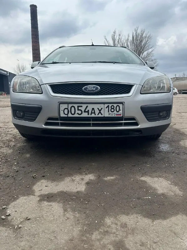 Ford focus 1.6 tdci универсал 2007 продаю надёжный и обслуженный автомобиль. владею 4 года, до меня машина была в семье знаю её полностью от и до. пробег: 305 000 км(двигатель миллионник) и пробег оригинальный, любые проверки! двигатель: 1.6 дизель техническое состояние: • двигатель работает ровно, масло не ест • турбина в хорошем состоянии • ходовая без нареканий • недавно заменён грм • масло менялось каждые 7 000 км • под капотом ставил всегда качественные запчасти (bosch) кузов и салон: • кузов в хорошем состоянии, днище целое • есть небольшая вмятинка на заднем крыле (могу прислать фото, вы бы даже не заметили ) • салон ухоженный, всё время был в чехлах -под ними как новый дополнительно: • машина полностью на ходу, работает стабильно нюансы: • есть ошибка по экологии (p2858) на сто сказали - сбой программы, не критично цена вопроса 10 тыс руб на езду не влияет, при необходимости могу устранить если нужны фотки мелких косячков могу прислать фото цена: 550 торг +79494859594 - фотография - 2