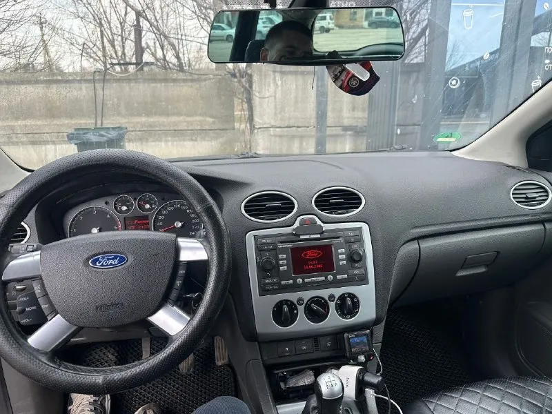 Ford focus 1.6 tdci универсал 2007 продаю надёжный и обслуженный автомобиль. владею 4 года, до меня машина была в семье знаю её полностью от и до. пробег: 305 000 км(двигатель миллионник) и пробег оригинальный, любые проверки! двигатель: 1.6 дизель техническое состояние: • двигатель работает ровно, масло не ест • турбина в хорошем состоянии • ходовая без нареканий • недавно заменён грм • масло менялось каждые 7 000 км • под капотом ставил всегда качественные запчасти (bosch) кузов и салон: • кузов в хорошем состоянии, днище целое • есть небольшая вмятинка на заднем крыле (могу прислать фото, вы бы даже не заметили ) • салон ухоженный, всё время был в чехлах -под ними как новый дополнительно: • машина полностью на ходу, работает стабильно нюансы: • есть ошибка по экологии (p2858) на сто сказали - сбой программы, не критично цена вопроса 10 тыс руб на езду не влияет, при необходимости могу устранить если нужны фотки мелких косячков могу прислать фото цена: 550 торг +79494859594 - фотография - 8
