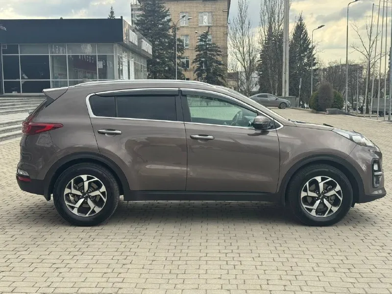 Kia sportage restailing
Официал
2019 Год
Двигатель 2.0 бензин
Коробка автомат
Автомобиль в отличном состоянии,
Кузов без дтп весь в заводском окрасе
1000% Готов на любые проверки с вашей стороны,
По технической части весь обслужен
Вложения не требует !
В автомобиле есть все для комфорта
Климат-контроль
Круиз-контроль
Датчики света, и дождя,
Подогревы передних и задних сидений,
Подогрев руля,
Подогревы зеркал и стекл,
Парктроники,
Камера заднего вида,
И многое другое,
С документами полный порядок,
Продажа с полным переоформлением в мрэо
Г. Донецк
Цена 1.935 тыс. ₽
Звоните остальное по
+79495210885
📲 Tg: r. B
📞 Звоните: +7(949)5210885 - фотография - 5