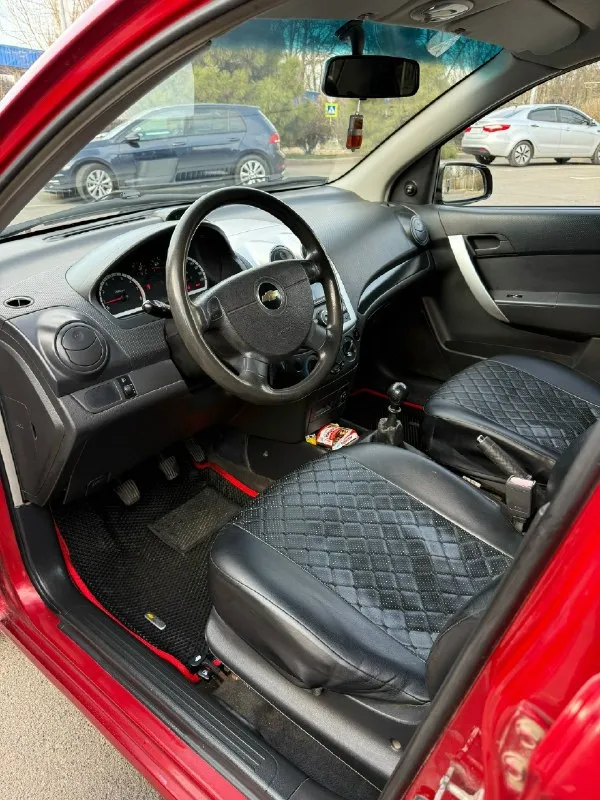 Chevrolet aveo ( chevrolet авео) двигатель 1.4 мт пробег родной 206.000км комплектация с кондиционером (заправлен и работает отлично) в родном окрасе! Кузов оцинкован! Корейская сборка. За машиной следили и любили! Всегда обслуживалась во время. Двигатель шепчет, масло не расходует - от замены до замены. Коробка, сцепление на отлично машина без единого минуса, все сделано и обслужено. Ходовка мягкая, ничего не бьет и не хрустит. Установлен автозапуск комплектация с усилителем руля, кондиционером, стеклоподъемниками и тд. Ограничений и штрафов нет! Переоформление без проблем. Все подробности по телефону +79494679034 цена: 560.000 торг есть. Донецк
📞 Звоните: +7(949)4679034 - фотография - 6