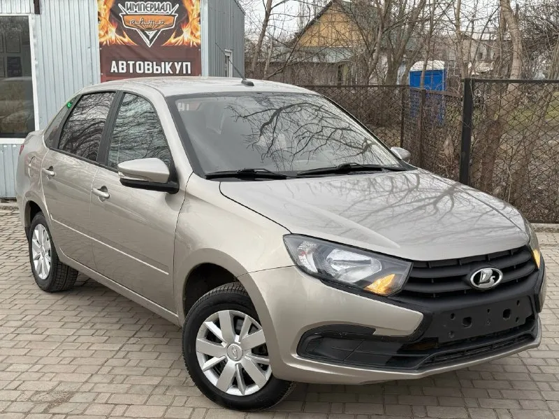 Lada granta 2023 тип кпп: механическая объем двигателя: 1.6 литра тип топлива: бензин пробег: 70 000 км цена:💥 660 000 ₽💥 дополнительная информация: отличное техническое состояние гидроусилитель руля электрические стеклоподъемники сенсорная мультимедия 📞 🇷🇺 +79495093428 +7 949 839 2499 - фотография - 4