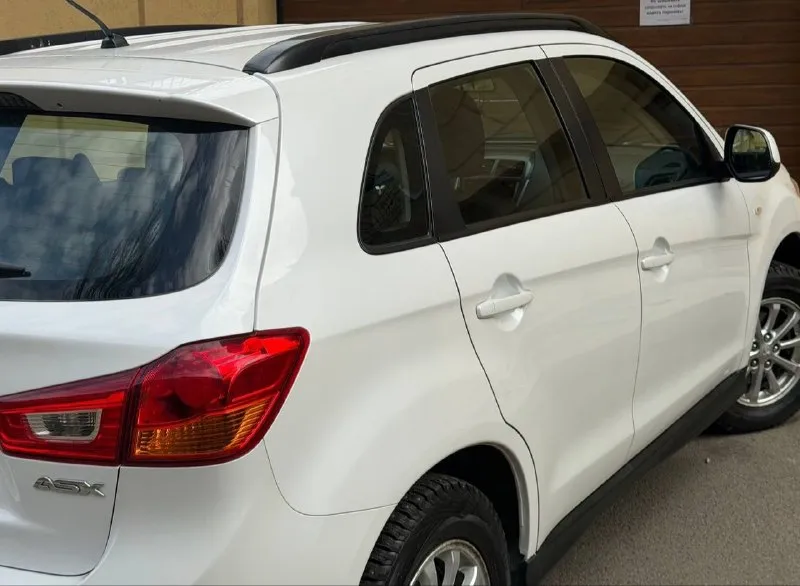 Продам mitsubishi asx рестайлинг, 2014 года выпуска, объем двигателя 1.6 117 л. С, кпп механика (самая надёжная связка в линейке), родной пробег 155.000 км родной!, 1 хозяин, без дтп, в родном окрасе!, состояние автомобиля не выразить на фото, без каких-либо нюансов!, идеальное состояние. Автотека ✅

Комплектация: подогрев сидений, 4 стеклоподъёмника, кондиционер, подогрев стёкол, abs esp, мультимедиа с хорошим звуком, aux, бортовой компьютер, складывание зеркал, и многое другое для комфортного вождения.

Авто обслуживался всегда по регламенту, на данный момент полностью обслужен, не требует вложений от слова совсем!, 2 комплекта колес.

Очень надёжный японский красовер, комфортабельный и вместительный, за машиной ухаживал.

По документам любой вид оформления.

Цена 1.080.000р

Номер телефона
+7949-564-47-36
+7949693-58-50 - фотография - 5
