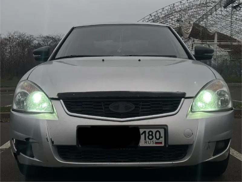 ❗продам❗ lada priora, 2009 года двигатель: 1.6, 16-клапанный в отличном состоянии. коробка без хрустов и без вылетов, работает без нареканий. установлен андройд планшет, хорошая музыка салон в хорошем ухоженном состоянии. комплектация : стеклоподъемники, гидроусилитель руля, электра регулировка зеркал, хорошая машина на каждый день. карточка то присутствует цена: 250.000 рублей. торг у капота тел. +79490372483 осмотр, донецк-макеевка - фотография - 1