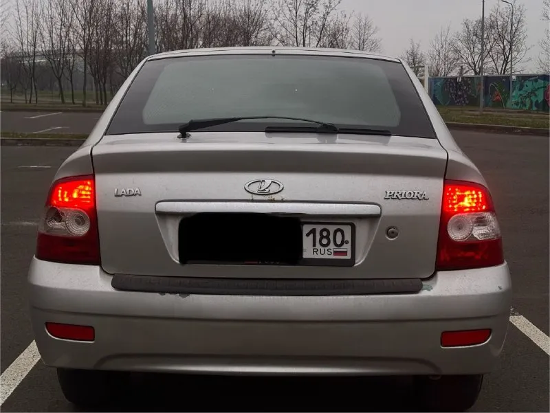❗продам❗ lada priora, 2009 года двигатель: 1.6, 16-клапанный в отличном состоянии. коробка без хрустов и без вылетов, работает без нареканий. установлен андройд планшет, хорошая музыка салон в хорошем ухоженном состоянии. комплектация : стеклоподъемники, гидроусилитель руля, электра регулировка зеркал, хорошая машина на каждый день. карточка то присутствует цена: 250.000 рублей. торг у капота тел. +79490372483 осмотр, донецк-макеевка - фотография - 2