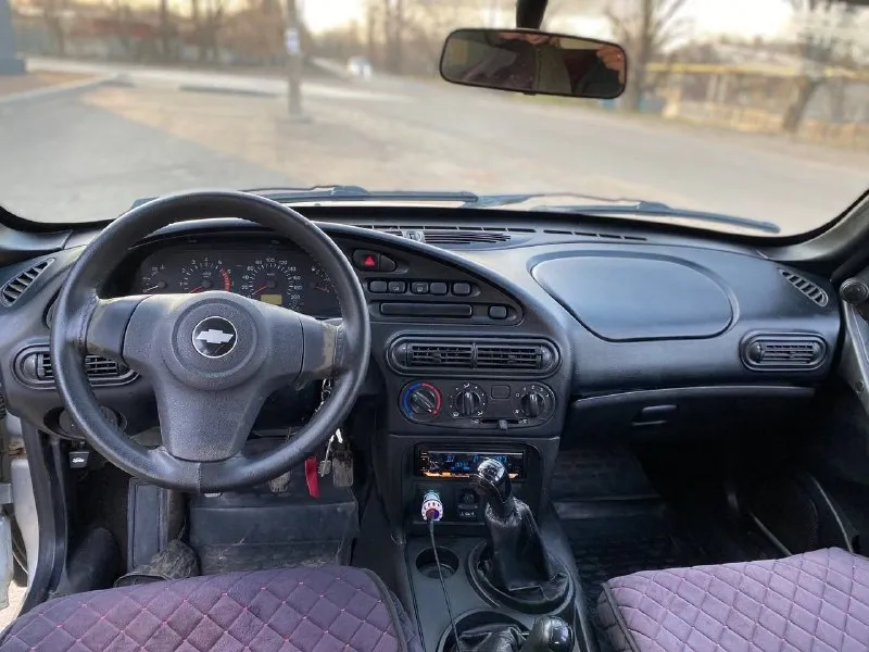 Шевроле нива, chevrolet niva 2010 год, родной окрас, стекла родные, хорошая резина на литых дисках. машина на ходу во владении около года. из недавнего поменял радиатор печки, патрубки, охлаждайку, бронепровода, свечи, ремень, обслужил генератор и тд. подробнее расскажу по телефону, временами вылетает 3я скорость, а так все включается мягко без хруста и тому подобное. продаю по ненадобности, возможен обмен на что-то другое. по документами все имеется птс, стс, дкп. цена 430 на обмен по рыночной цене! номер тел +79493486534 - фотография - 9