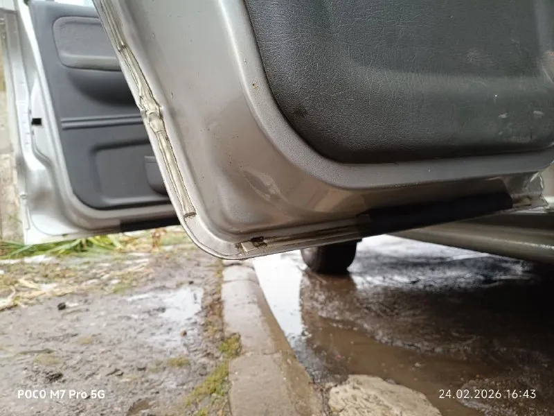 Продаю kia спортейдж 2005г. надежный полноприводный рамник. пробег 322000.арки и пороги не гнилые. цена 550000₽все вопросы по +79493973492 или в тг. александр. 📞 звоните: +7(949)3973492 - фотография - 4