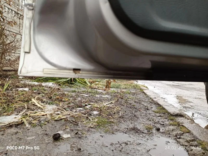 Продаю kia спортейдж 2005г. надежный полноприводный рамник. пробег 322000.арки и пороги не гнилые. цена 550000₽все вопросы по +79493973492 или в тг. александр. 📞 звоните: +7(949)3973492 - фотография - 6