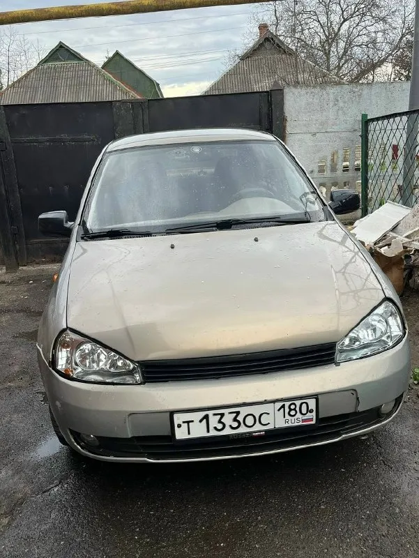 Продам ваз калина 1, 2006 год, двигатель 1.6 8 клапанный, эур пробег 290 тыс км владею автомобилем год, второй хозяин по автомобилю по технике за прошлый год заменено мной: тормоза вкруг (диски суппорта барабаны цилиндры шланги колодки ручник) новые фары, провода зажигания, катушка, грм, помпа, ролики-ремни вкруг. ступичные подшипники вкруг новые skf, заменен стеклоподъемник правый (нужно отрегулировать) поменяно масло в кпп, сальники полуоси, рулевой кардан, все тяги кпп с опорой, трос сцепления, трос газа, комплект сцепления валео, вилка, сальники коробки, в общем все и не упомню сделана вся ходовка - рычаги сайлентблоки балки, опорные подшипники и прочее два комплекта резины р13 на железных дисках (белшина лето кама зима) прошлый хозяин меня вкладыши-кольца, я в двигатель не лез кроме свечей. патрубки все силикон, антифриз hepu из минусов - варить пороги наружные, цветут арки да и вообще косметика. подойдет как первая машина или рукастому кто доведет до ума, нет време 📞 звоните: +7(949)4689484 - фотография - 1