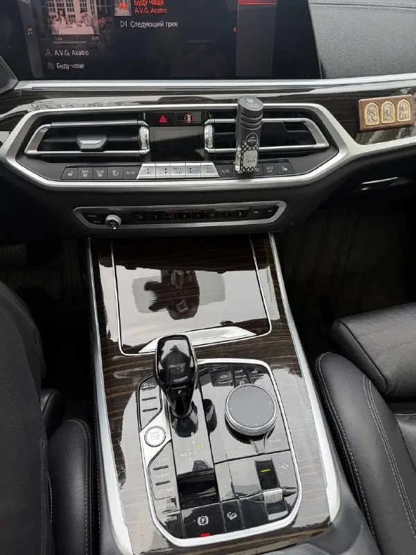 Bmw x7 2021г. 118.000пробег. полностью сделано то. обслуживался только в ростове на bmw. есть все отчеты и чеки. состояние идеальное. 7.500.000 торг. +79496108043 - фотография - 9