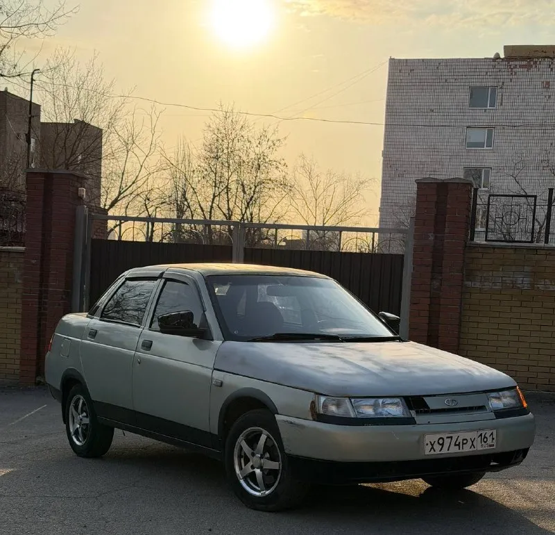 Ваз 2110 2002 год. двигатель не дымит не троит. v16. коробка не выбивает. по электрике все работает машина на полном ходу без всяких проблем. стоит кондиционер но не работает. цена: 130000₽. торг при покупке ) - фотография - 2