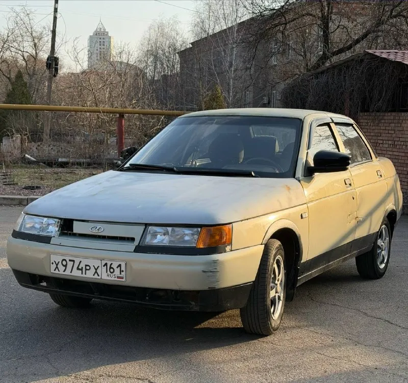 Ваз 2110 2002 год. двигатель не дымит не троит. v16. коробка не выбивает. по электрике все работает машина на полном ходу без всяких проблем. стоит кондиционер но не работает. цена: 130000₽. торг при покупке ) - фотография - 3
