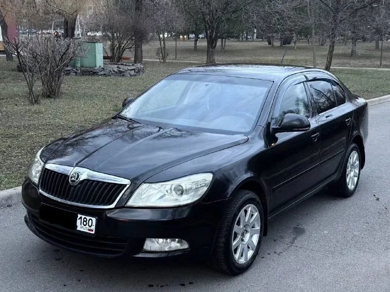 Цена: 720.000₽ 🔥🔥🔥срочно 2011г. skoda octavia a5 рестайлинг 1 владелец/птс оригинал пробег 138,000км не гнилая / не ржавая! по кузову два окраса 1,8т тянет отлично коробка механика 6ступка авто каждый день на ходу, машина местная не пригон, полный эл. пакет, с переоформление и диагностической картой помогу. город: донецк +79493171530 или в тг 📞 звоните: +7(949)3171530 - фотография - 3